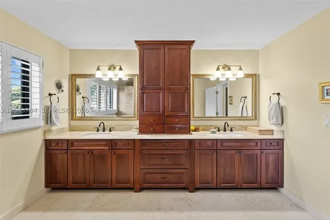 7430 SW 142nd Terrace Palmetto Bay FL 33158