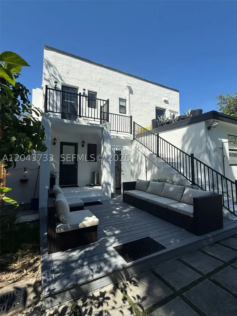 528 NE 70th Street Miami FL 33138