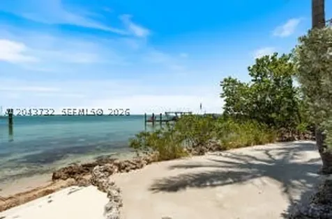 104 Coastal Drive Key Largo FL 33037