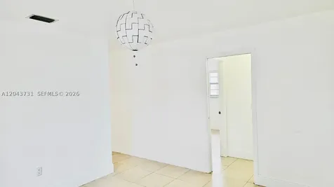 3180 SW 25th Terrace Miami FL 33133