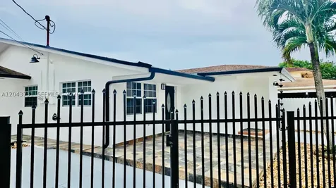 3180 SW 25th Terrace Miami FL 33133