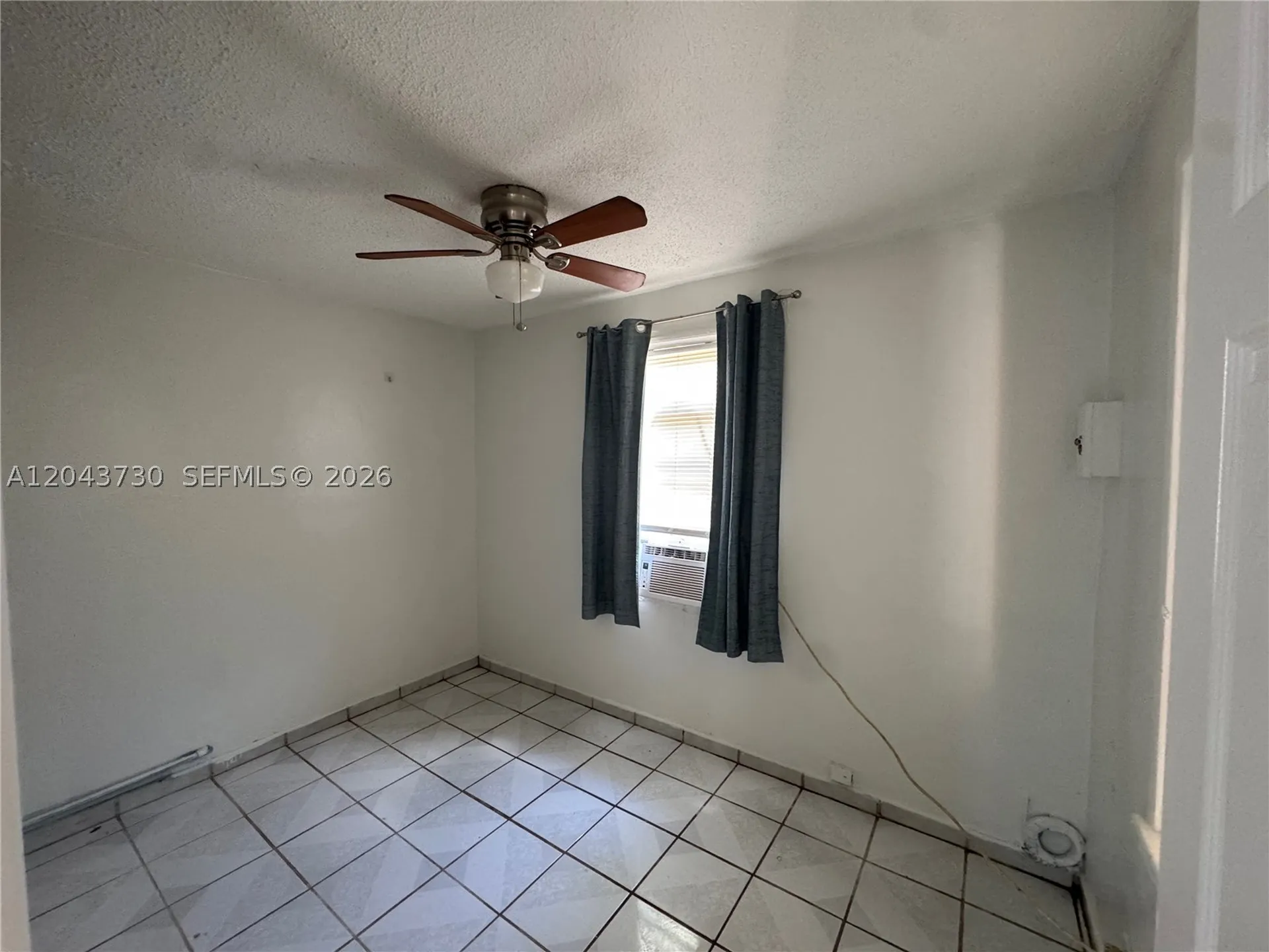 215 Columbus Parkway Hollywood FL 33021