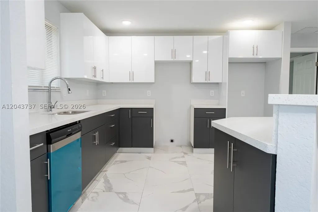 2522 NW 9th Place Fort Lauderdale FL 33311