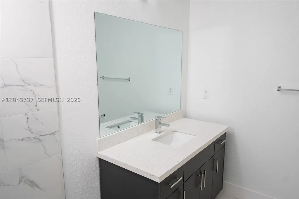 2522 NW 9th Place Fort Lauderdale FL 33311