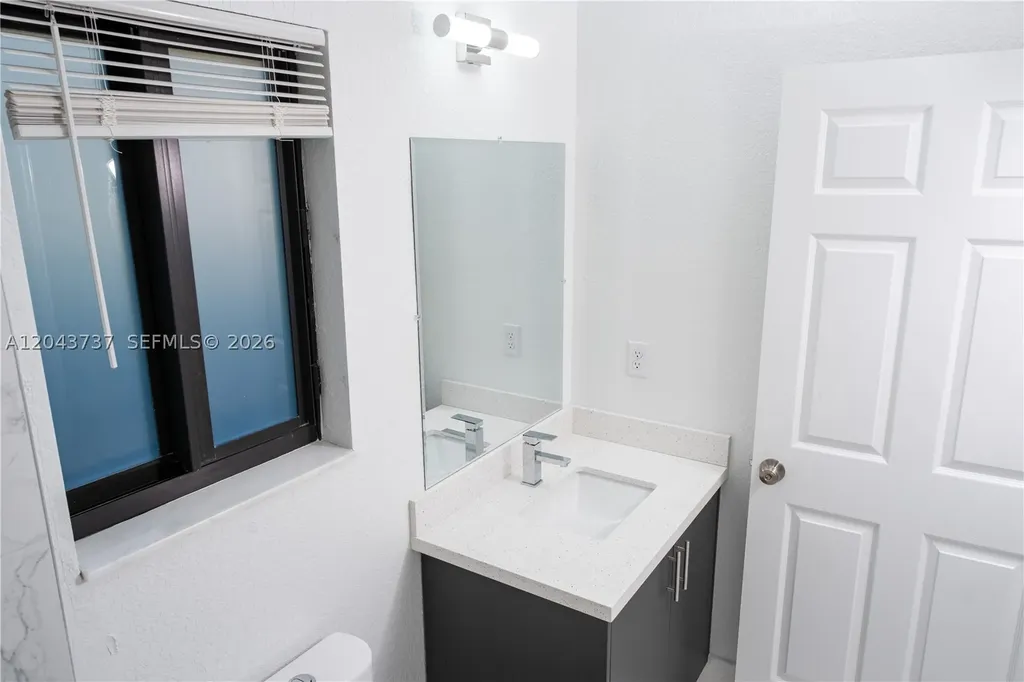 2522 NW 9th Place Fort Lauderdale FL 33311