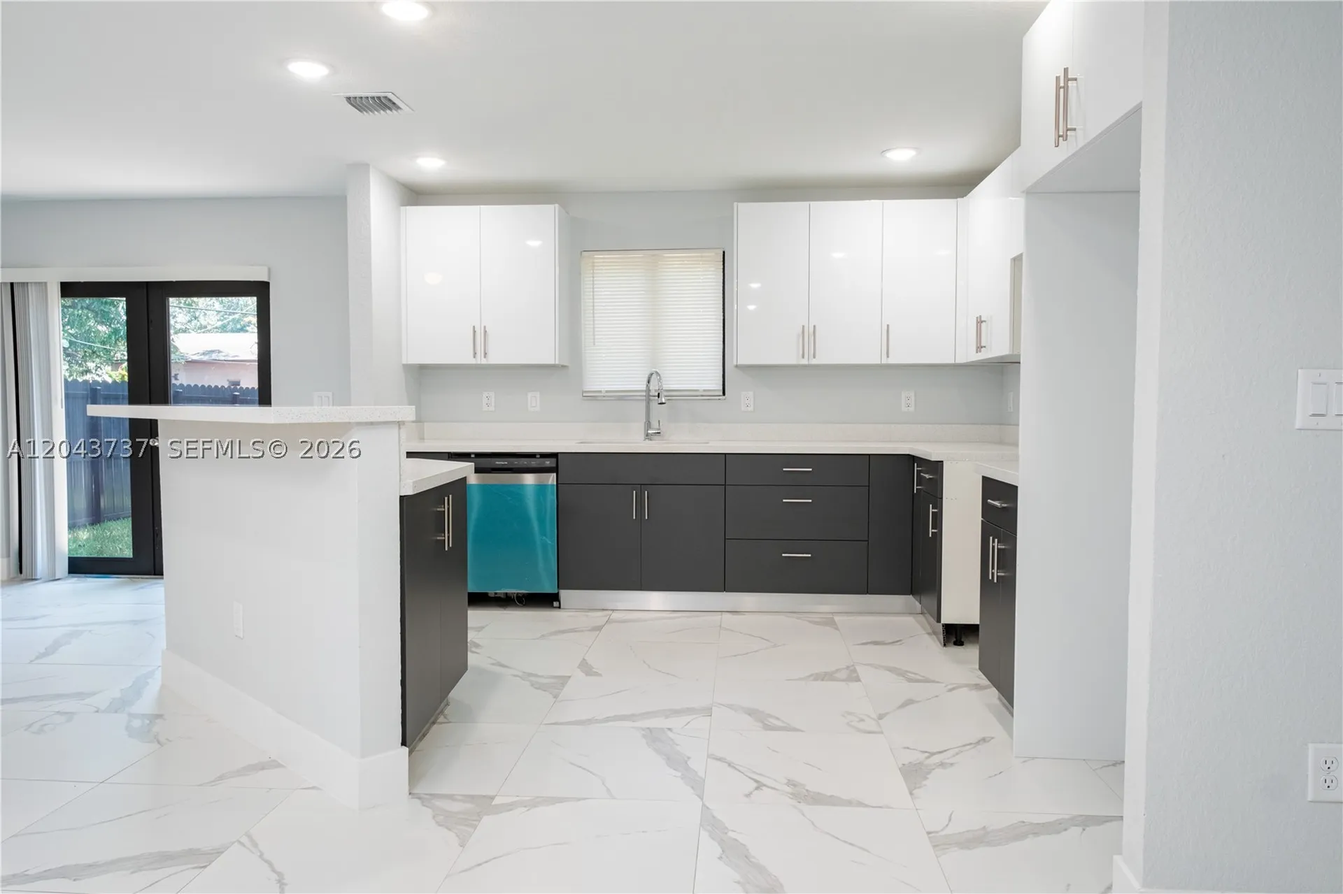 2522 NW 9th Place Fort Lauderdale FL 33311