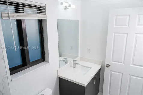 2522 NW 9th Place Fort Lauderdale FL 33311