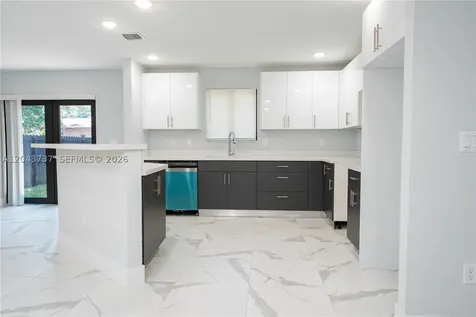 2522 NW 9th Place Fort Lauderdale FL 33311