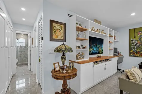 160 NE 8th Avenue Hallandale Beach FL 33009