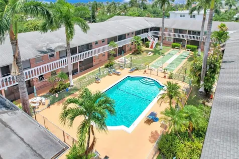 160 NE 8th Avenue Hallandale Beach FL 33009