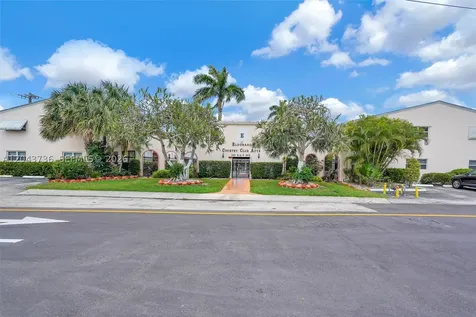 160 NE 8th Avenue Hallandale Beach FL 33009