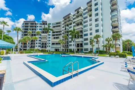 2900 NE 14th St Causeway Pompano Beach FL 33062