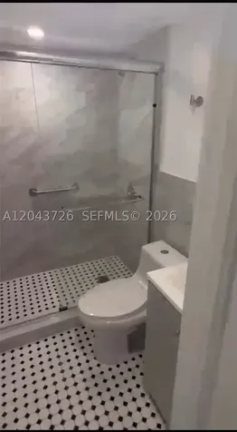 1895 SW 22nd Miami FL 33145