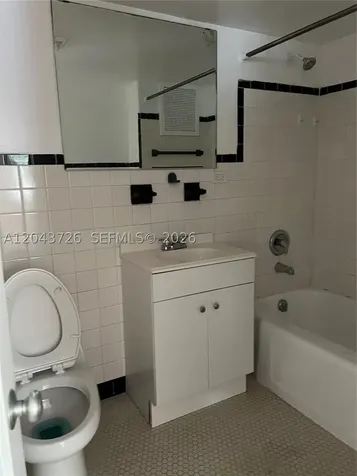 1895 SW 22nd Miami FL 33145
