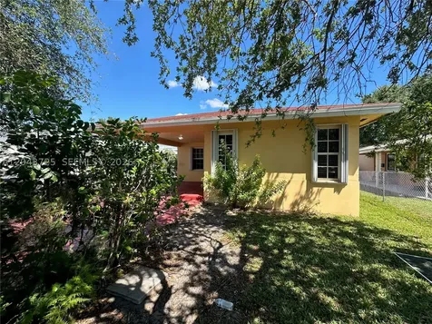 2235 Farragut Street Hollywood FL 33020