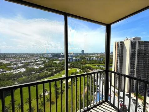 20335 W Country Club Drive Aventura FL 33180