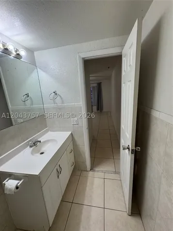365 NE 125th Street North Miami FL 33161