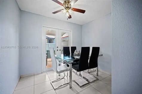 7581 W 29th Way Hialeah FL 33018