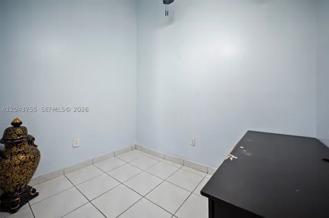 7581 W 29th Way Hialeah FL 33018