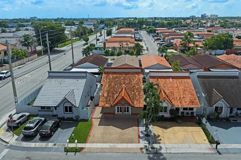 7581 W 29th Way Hialeah FL 33018