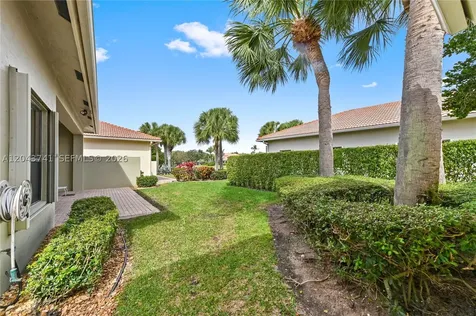 6823 Fabiano Circle Boynton Beach FL 33437