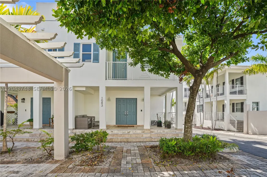 1043 SW 9th Court Miami FL 33130