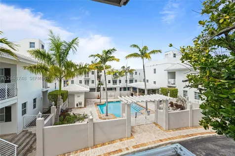 1043 SW 9th Court Miami FL 33130