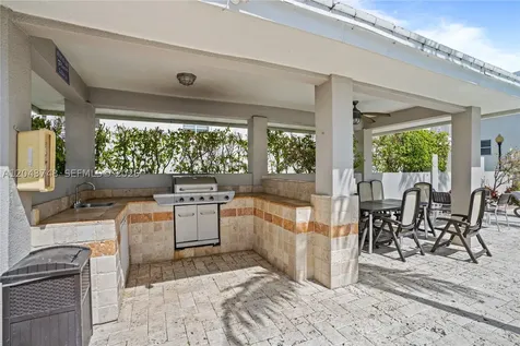 1043 SW 9th Court Miami FL 33130