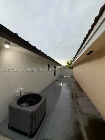 8945 NW 114th Street Hialeah Gardens FL 33018