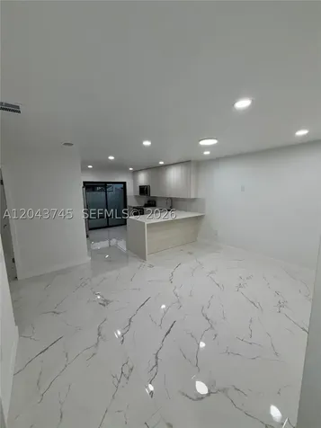 8945 NW 114th Street Hialeah Gardens FL 33018