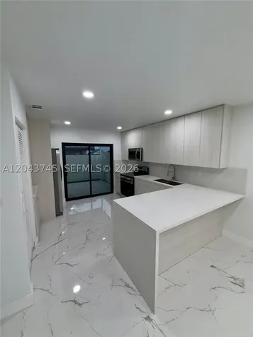 8945 NW 114th Street Hialeah Gardens FL 33018