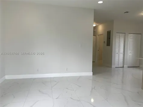 211 NW 7th Court Hallandale Beach FL 33009