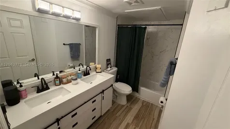735 SW 148 Avenue Sunrise FL 33325