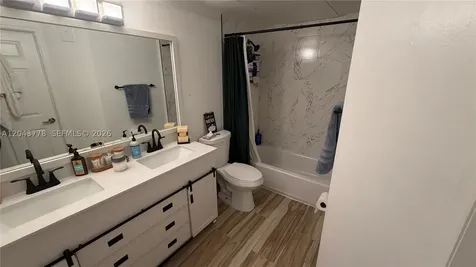 735 SW 148 Avenue Sunrise FL 33325