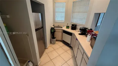 735 SW 148 Avenue Sunrise FL 33325