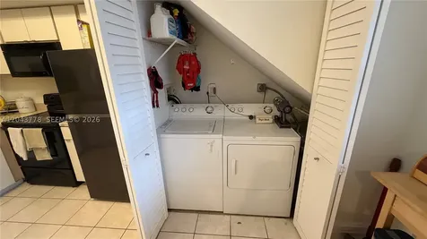 735 SW 148 Avenue Sunrise FL 33325