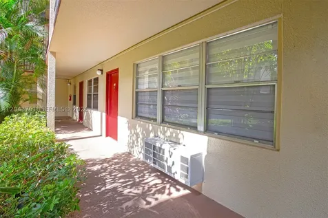 13350 SW 1st Street Pembroke Pines FL 33027