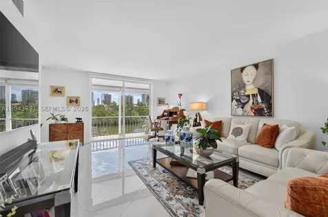 2930 Point East Drive Aventura FL 33160