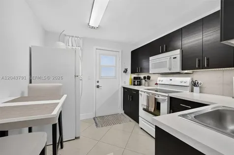 2930 Point East Drive Aventura FL 33160