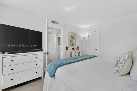 2930 Point East Drive Aventura FL 33160