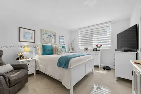2930 Point East Drive Aventura FL 33160