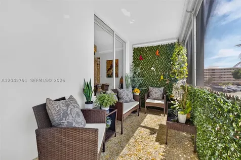2930 Point East Drive Aventura FL 33160