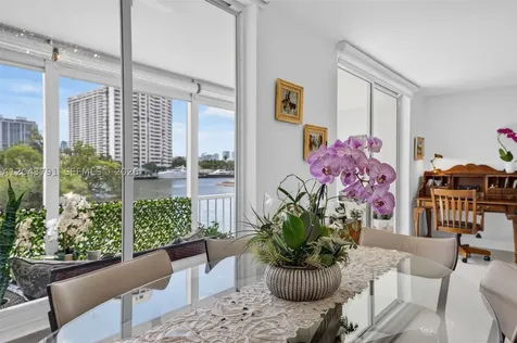 2930 Point East Drive Aventura FL 33160