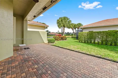 6823 Fabiano Circle Boynton Beach FL 33437
