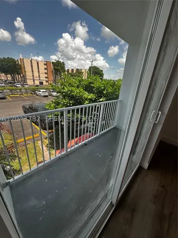 1255 W 49th Place Hialeah FL 33012