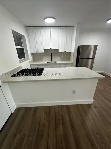 1255 W 49th Place Hialeah FL 33012