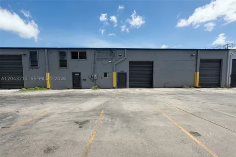 3904 NW 32nd Avenue Miami FL 33142