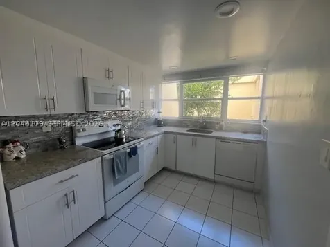 Miami FL 33179