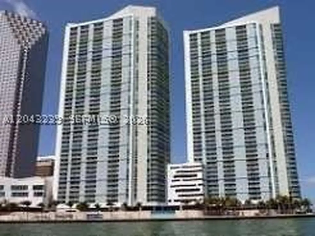 335 S Biscayne Boulevard Miami FL 33131