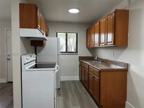 1310 W 29th Street Hialeah FL 33012